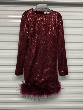 STHCUTE Burgundy Sequin Long-Sleeve Dress with Feather Hem